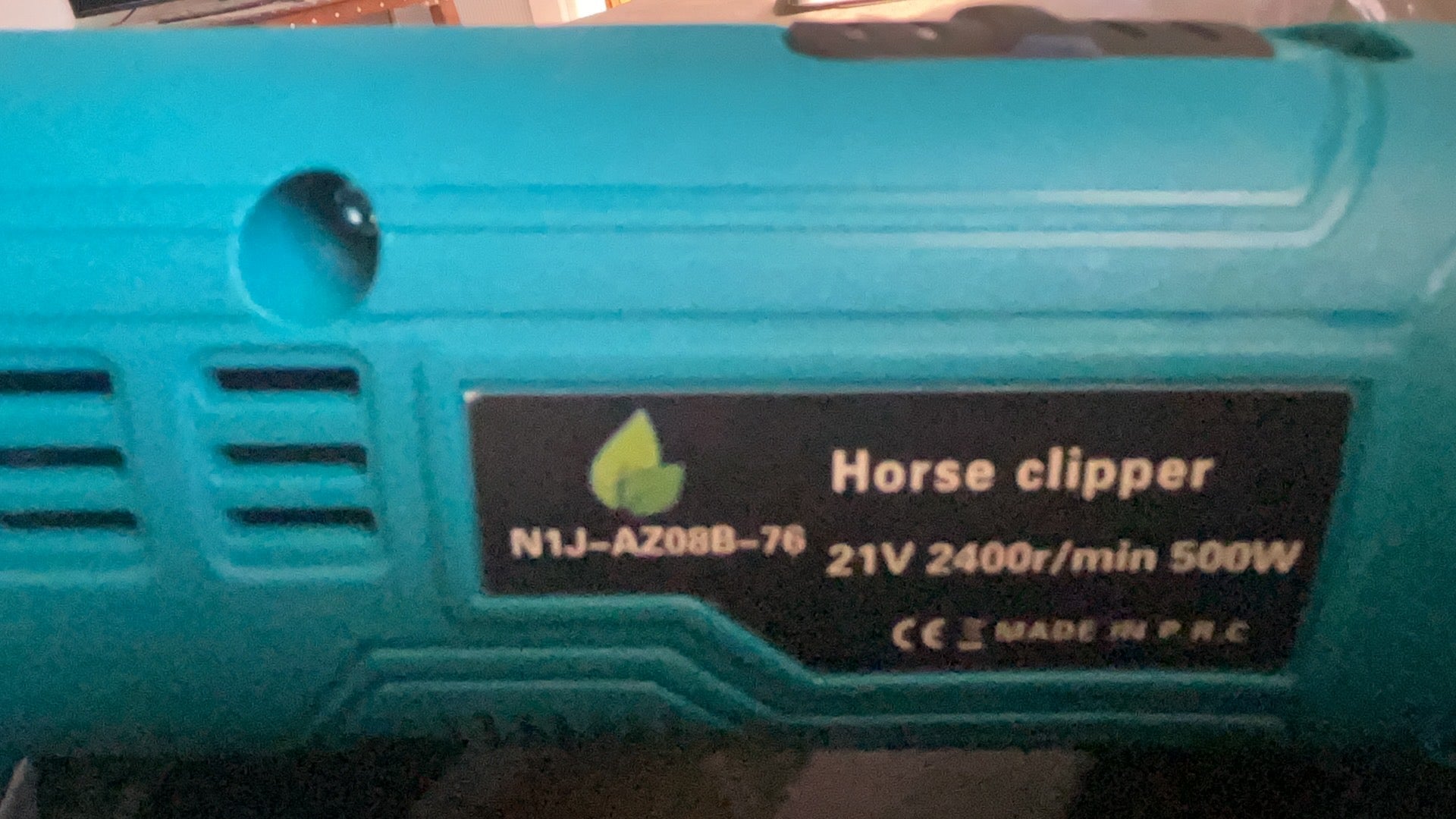 Cordless Electric 35 Teeth Horse & Goat Hair Clippers - Compatible with Milwaukee Batteries